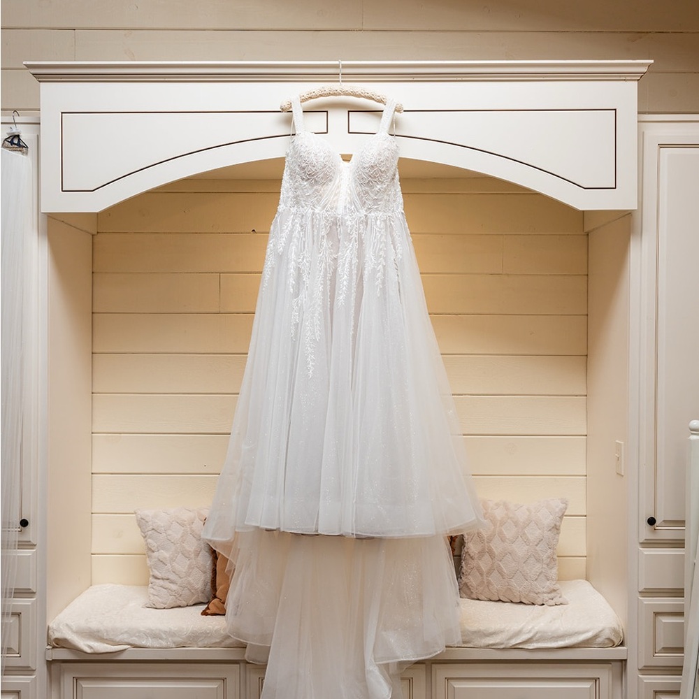 Martina Liana 1490 wedding dress